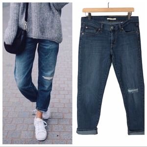 Levi’s Boyfriend Jeans Ripped Knee Cropped Size 28